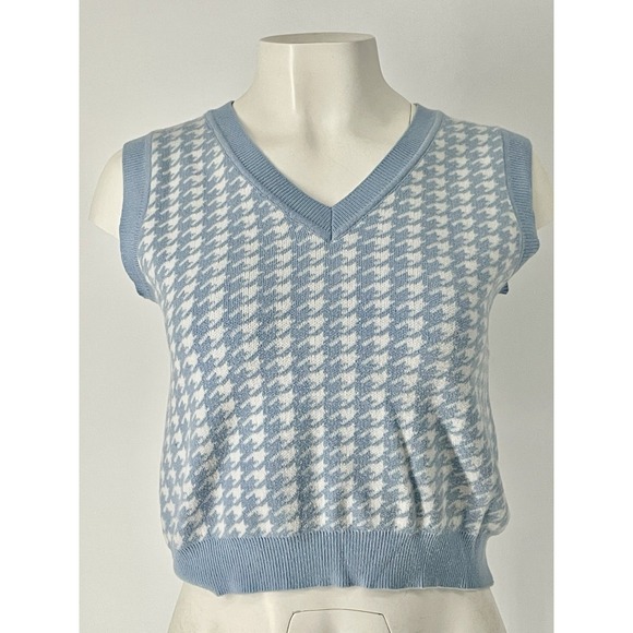 The Unbranded Brand Sweaters - Women's Pastel Baby Blue Houndstooth cropped Sweater Vest‎  Knit Small White
